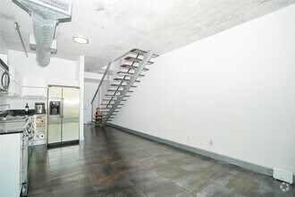 Building Photo - 690 SW 1st Ct