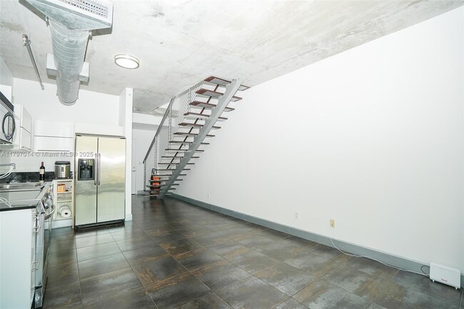 Foto del edificio - 690 SW 1st Ct