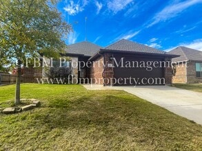 Building Photo - 307 Centennial Ave