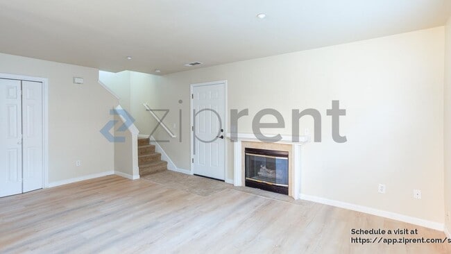 Building Photo - 1167 Broadway