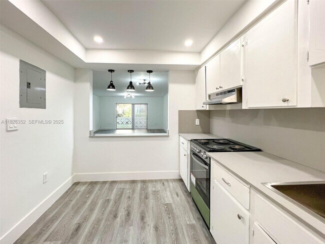 Foto del edificio - 2005 Sans Souci Blvd