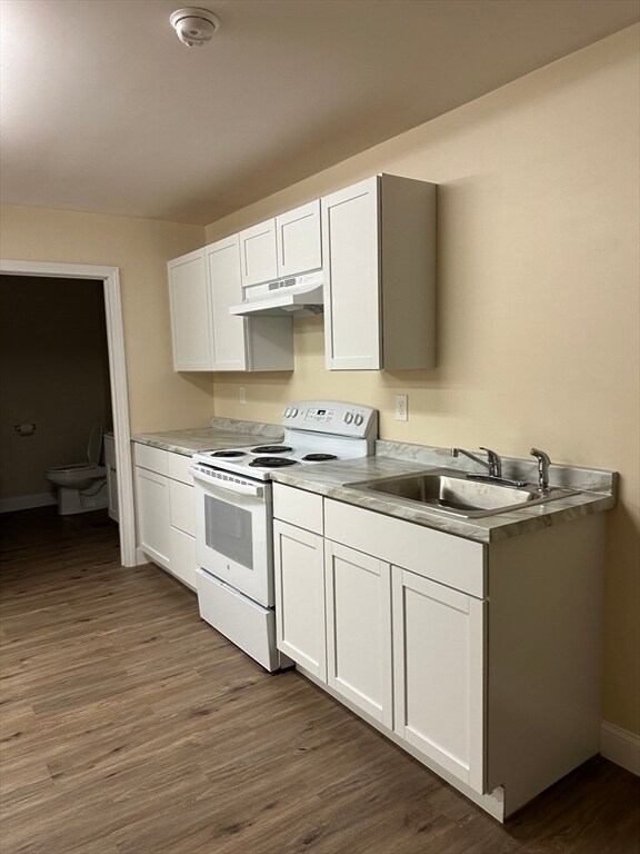 Foto del edificio - 13 Waushacum Ave