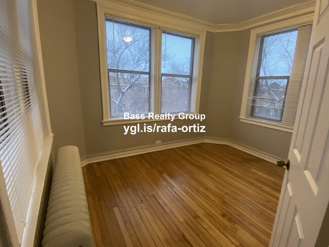 Building Photo - 1363 W Estes Ave