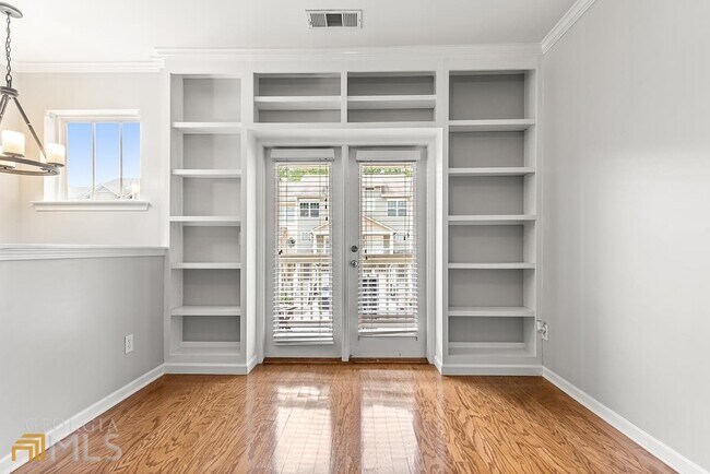 Building Photo - 1569 Liberty Pkwy NW