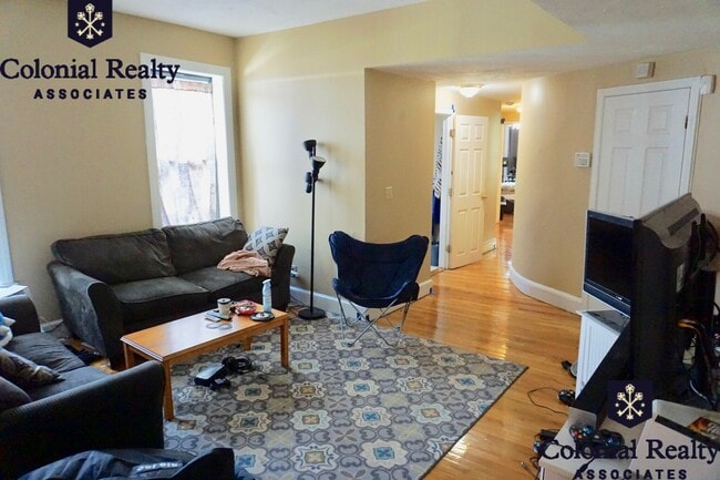 Photo - 17 Highgate St Apartment