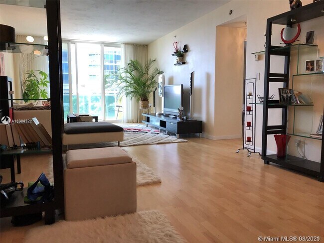 Building Photo - 3001 S Ocean Dr