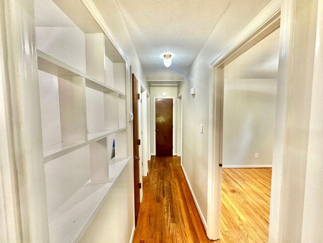Building Photo - 1644 Nicholson Ave