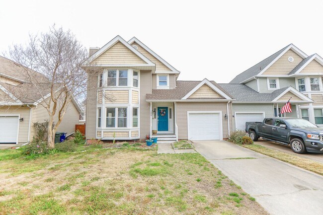 Building Photo - Beautifully renovated 3 bed 2.5 bath home ...