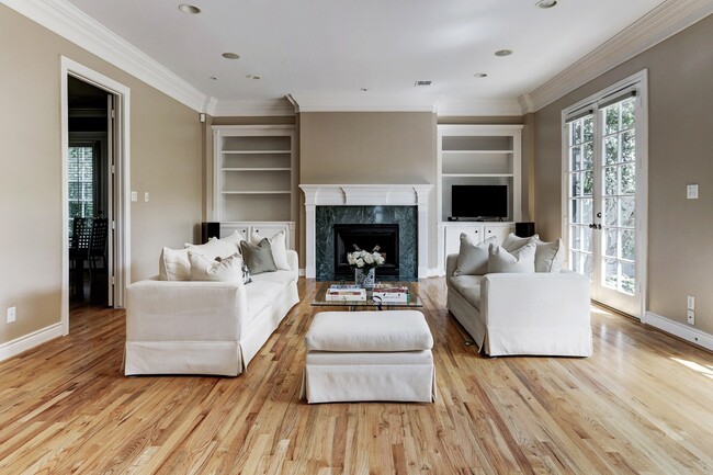 Building Photo - 1207 Ripple Creek Dr