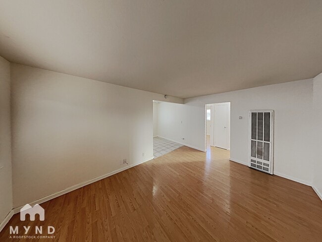 Foto del edificio - 2376 Sutter Ave