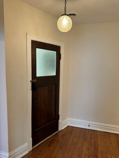 Foto del edificio - 322 S Hanley Rd