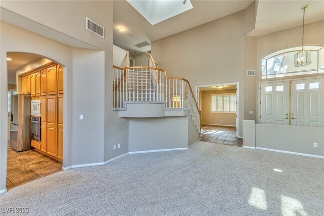 Building Photo - 2075 Jupiter Hills Ln