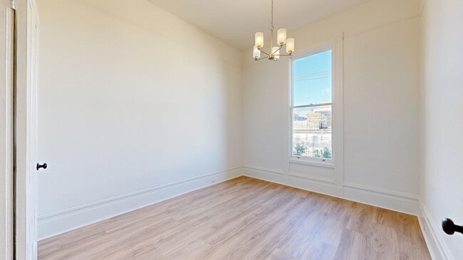 Foto del edificio - 3489 16th St