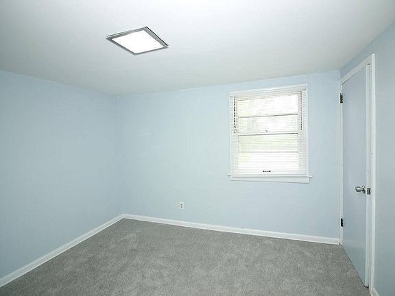 Building Photo - 5049 N 55th St, Milwaukee, WI 53218