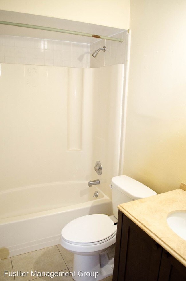 Foto del edificio - 7740 Daetwyler Dr
