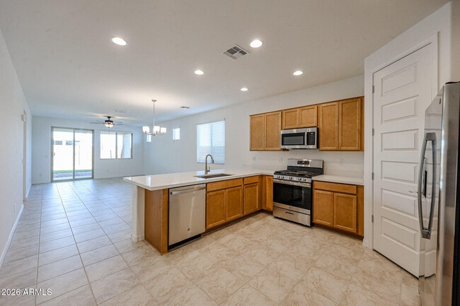 Building Photo - 8714 W Pasadena Ave