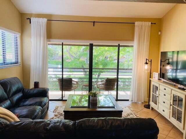 Foto del edificio - 4 Vía De Casas Sur