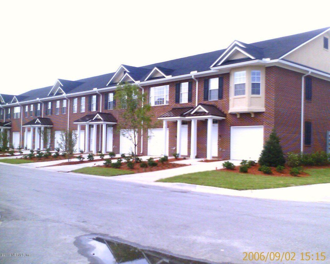 Primary Photo - 9439 Sentry Dr
