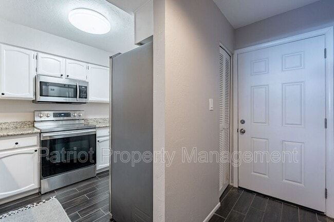 Foto del edificio - 7494 E Earll Dr