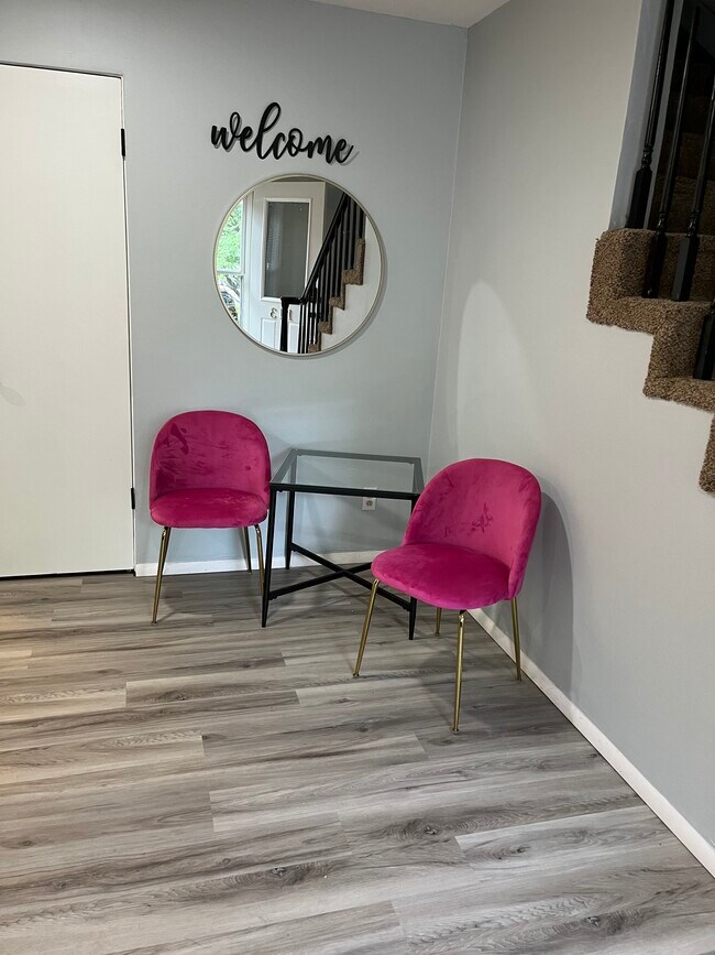 Foto del edificio - 3038 Westfield Dr