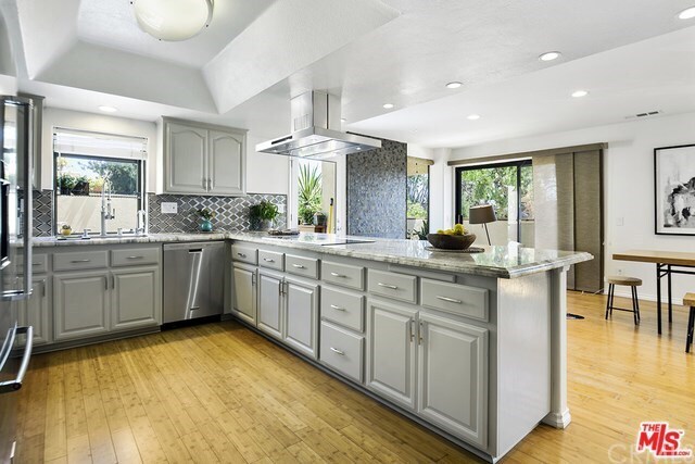 Building Photo - 4513 Sunnycrest Dr
