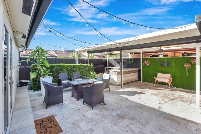 Foto del edificio - 10365 SW 9th Terrace