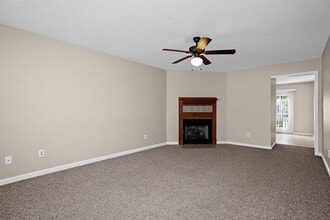 Building Photo - 707 Princeton Dr