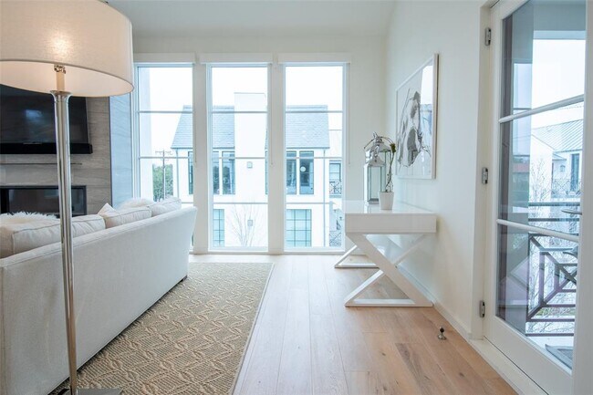 Foto del edificio - 4502 Abbott Ave
