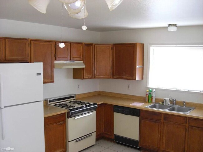 Building Photo - 3 br, 2 bath House - 4884 Turquoise Dr NE