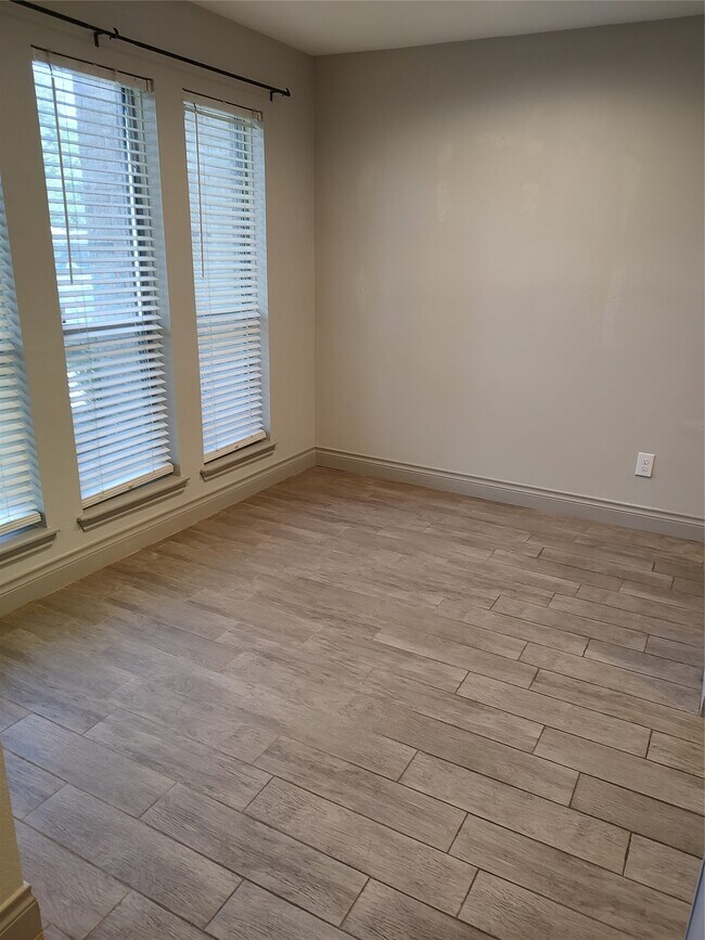 Foto del edificio - 7514 Fuchsia Ln