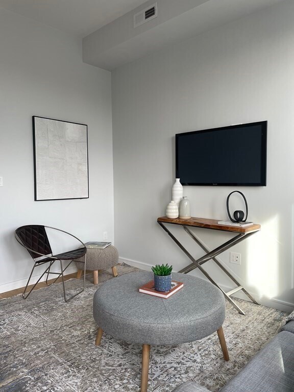 Foto del edificio - 385 Pleasant St