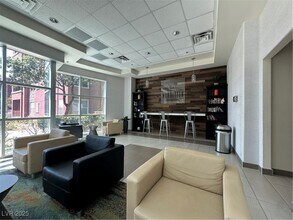 Building Photo - 26 E Serene Ave