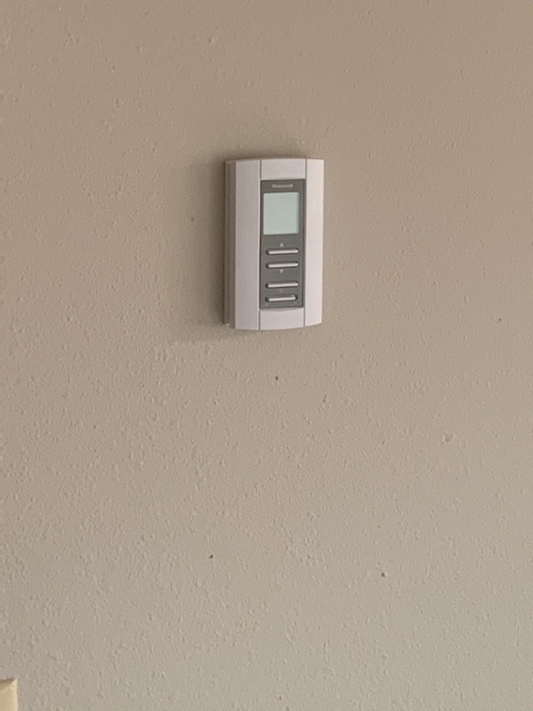 Thermostat - Miller Plaza Apartments