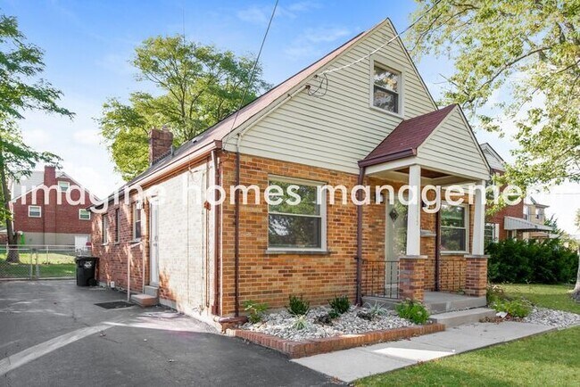 Building Photo - 1115 Thurnridge Dr