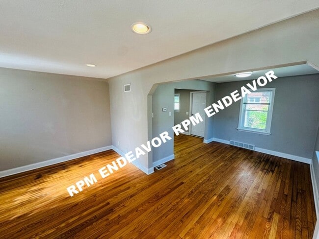 Building Photo - Modern Charm in University City: Your Ideal Rental Awaits!