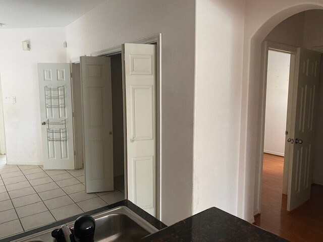 Foto del edificio - 804 Sterling Creek Cir