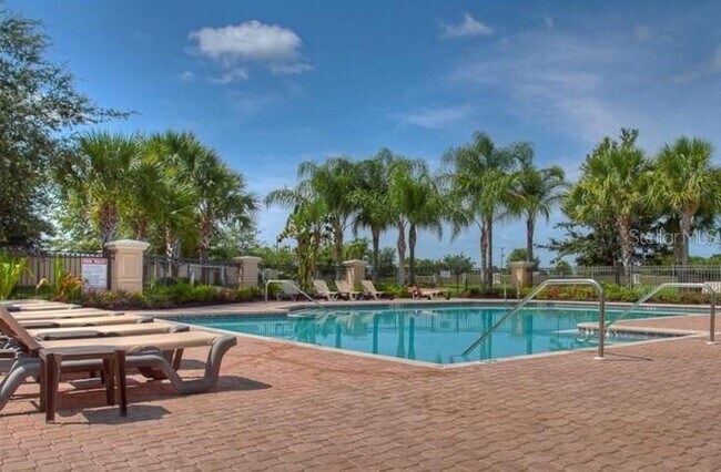 Foto del edificio - 8153 Miramar Way