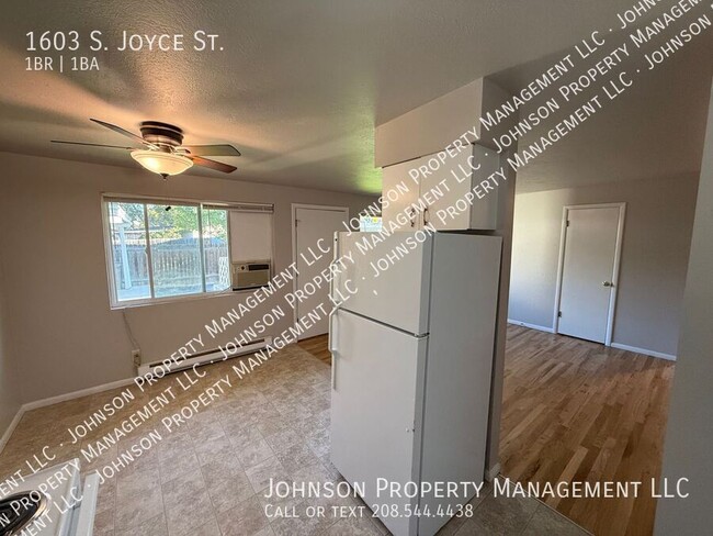 Building Photo - Cozy 1-Bedroom at 1603 Joyce: Wood Floors,...