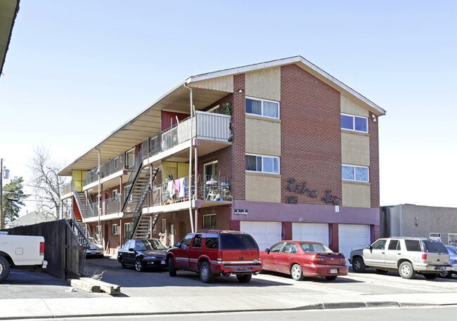 Building Photo - MACON ST (1475)