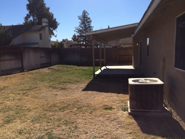 Building Photo - 384 Chestnut St