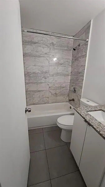 Foto principal - 7000 NW 8th Ave