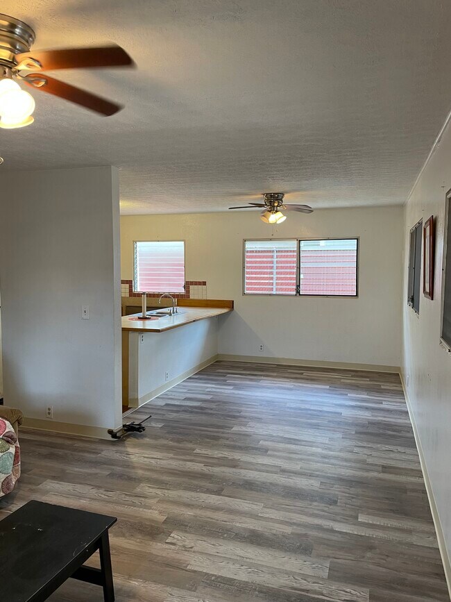 Living room - 58-106 Iwia Plz