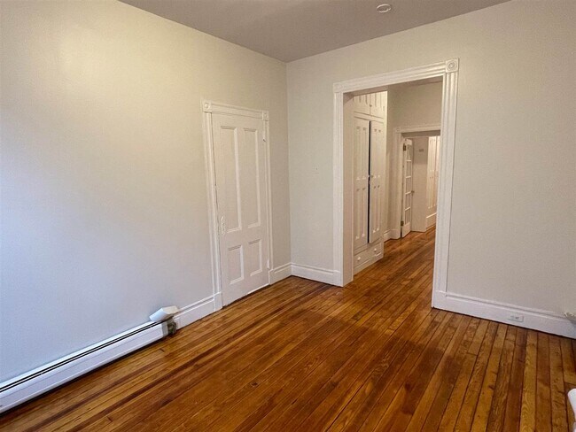 Foto del edificio - 1017 Willow Ave
