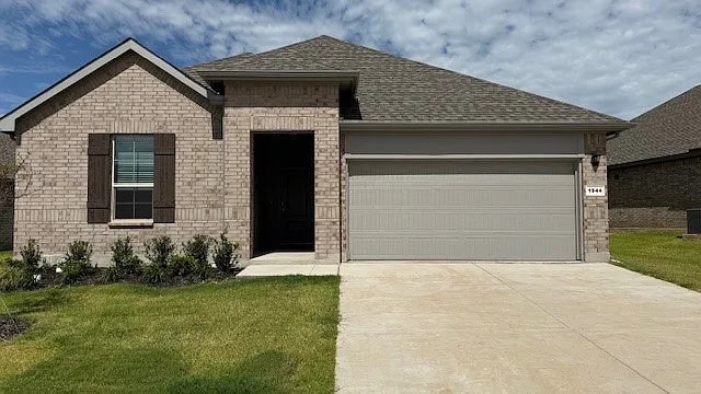 Building Photo - 305 Gallant Man Ct