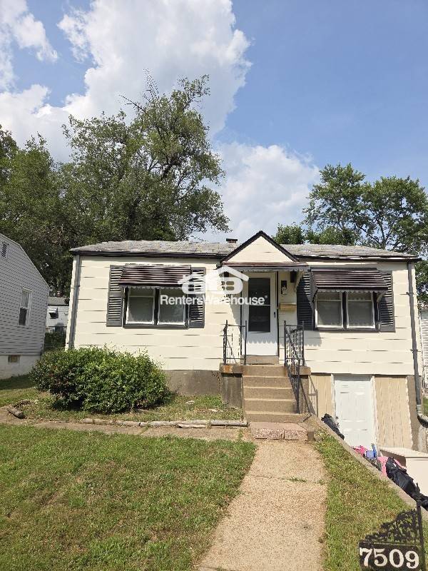 Building Photo - 7509 Calvin Ave