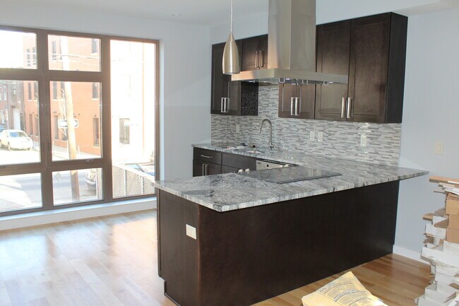 Encimera de granito - 708 N 19th St