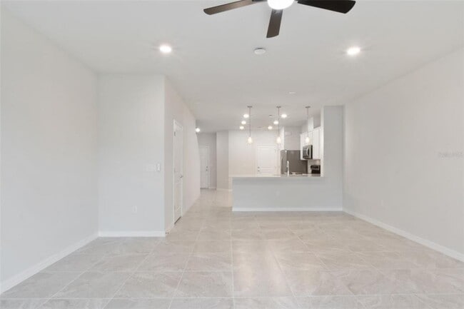 Foto del edificio - 3082 Emerald Acrs Ln