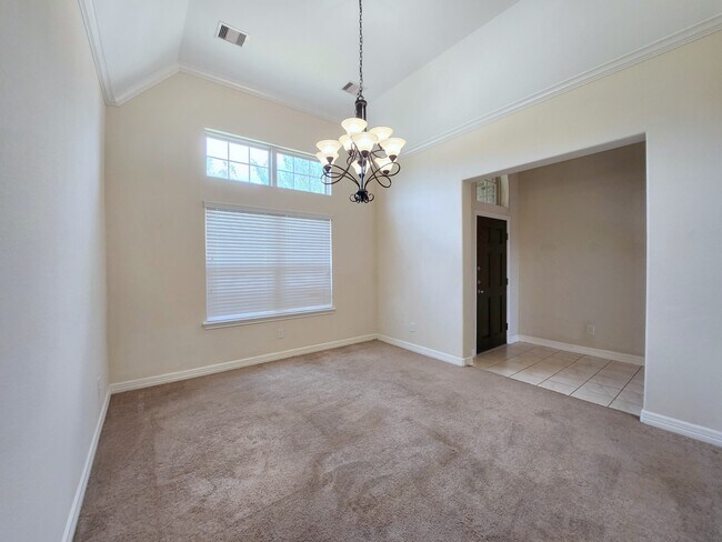 Foto del edificio - 10551 Paula Bluff Ln