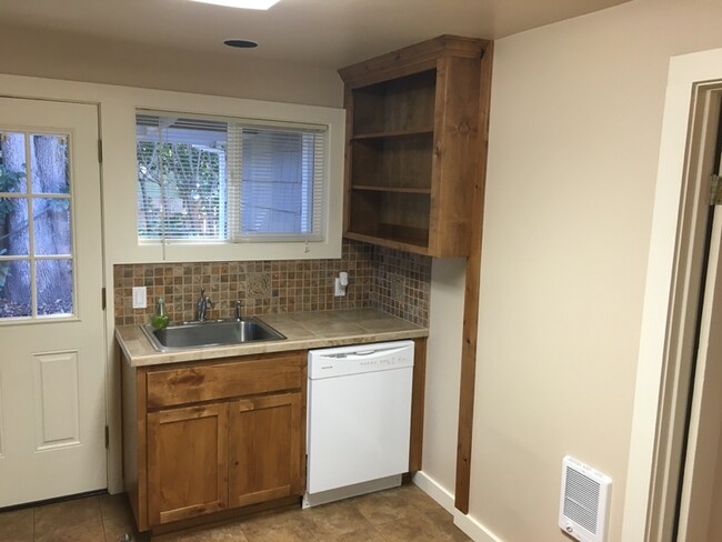 Building Photo - 5682 1st Ct