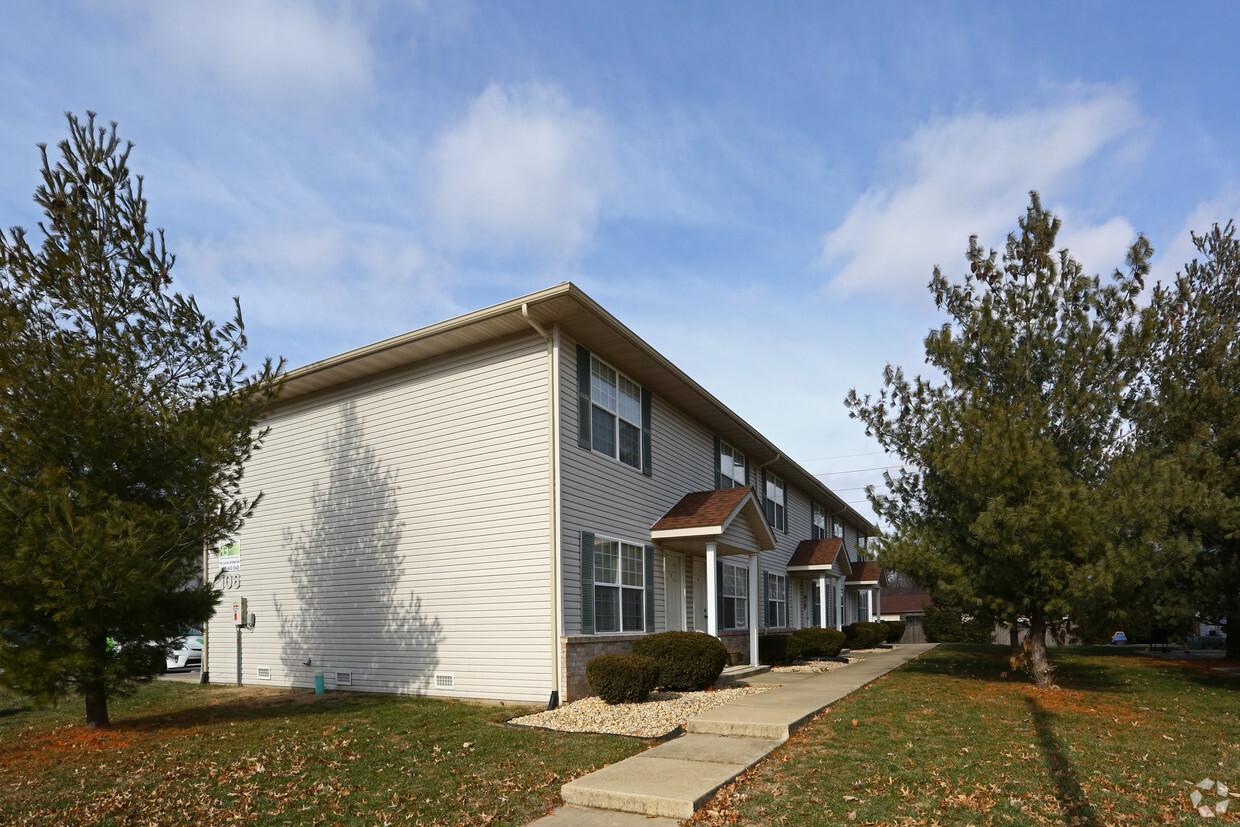 Building Photo - Autumn Pine Apartment Buildings